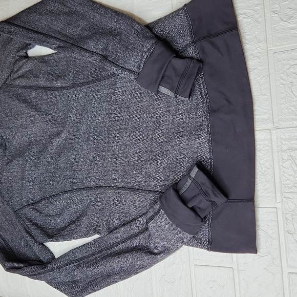 Lululemon Think Fast Hoodie, herringbone size 6 - Picture 6 of 10